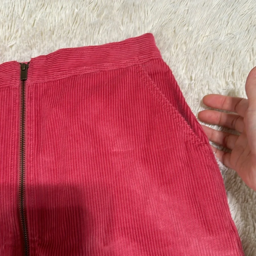 NWT GAP Full Zip-front corduroy  miniskirt coral size 4